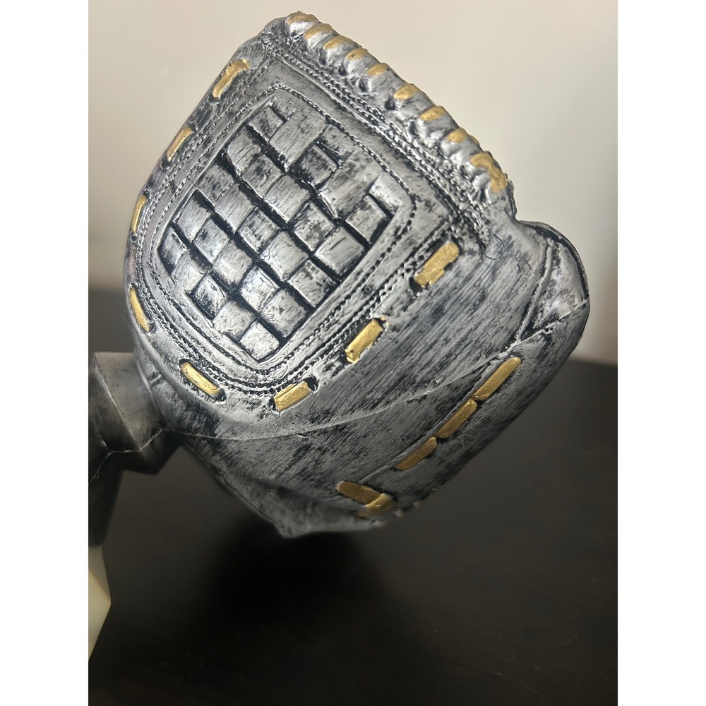 Softball Glove Trophy‎ - Picture 6 of 6